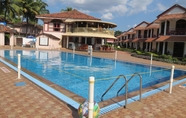 Swimming Pool 4 Nanu Beach Resort and Spa