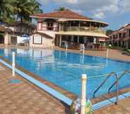 Swimming Pool 4 Nanu Beach Resort and Spa