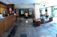 Lobby Bristol Hotel
