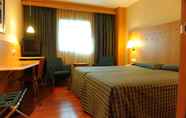 Bedroom 6 Hotel City Express Santander Parayas