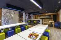 Bar, Cafe and Lounge ibis budget Valencia Aeropuerto