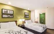 Bedroom 7 Sleep Inn & Suites Niantic