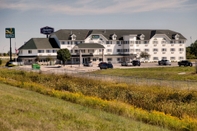 Exterior Quality Inn & Suites