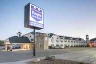 Bangunan Knights Inn Grand Forks