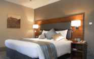 Kamar Tidur 4 Best Western Chilworth Manor Hotel