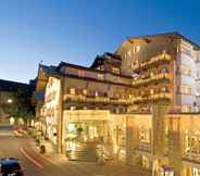 Exterior 3 Hotel Weisses Rössl Kitzbühel