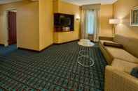 Common Space Fairfield Inn & Suites by Marriott Russellville