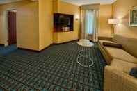 Ruang untuk Umum Fairfield Inn & Suites by Marriott Russellville