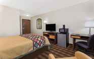 Kamar Tidur 6 Super 8 by Wyndham Eau Claire I-94