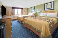 Bilik Tidur Super 8 by Wyndham St. Clair MO