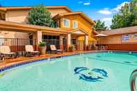 Swimming Pool Best Western Antelope Inn & Suites