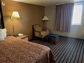 Bedroom 4 Yankton Inn