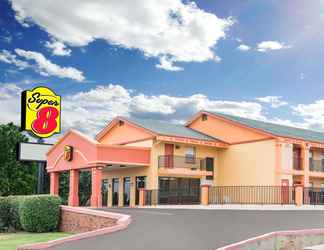 Bangunan 2 Super 8 by Wyndham Tulsa/Arpt/St Fairgrounds