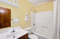 In-room Bathroom Super 8 by Wyndham Somerset