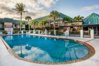 Swimming Pool Super 8 by Wyndham North Palm Beach