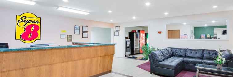 Lobby Super 8 by Wyndham Kennett