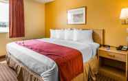 Bilik Tidur 6 Rodeway Inn & Suites