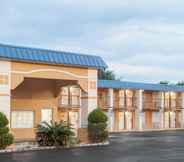 Luar Bangunan 3 Super 8 by Wyndham Port Royal/Beaufort