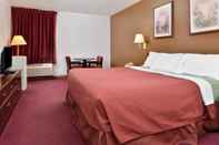 Bedroom Americas Best Value Inn Beardstown