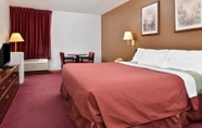 Bedroom 4 Americas Best Value Inn Beardstown