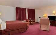 Bedroom 5 Americas Best Value Inn Beardstown