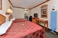 Bedroom Econo Lodge