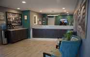 Lobby 7 Super 8 by Wyndham Port Elgin