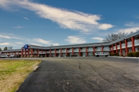 Exterior Red Roof Inn Berea