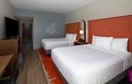 Bedroom 4 La Quinta Inn & Suites by Wyndham Perry