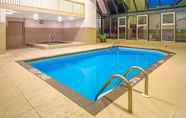 Swimming Pool 4 Super 8 by Wyndham Toronto East ON