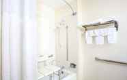 In-room Bathroom 4 Super 8 by Wyndham Waycross GA