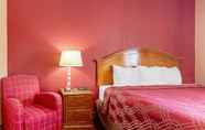 Kamar Tidur 7 Econo Lodge