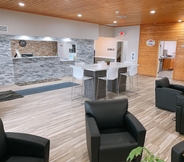 Lobby 2 Baymont by Wyndham Baldwin