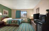 Kamar Tidur 3 Coratel Inn and Suites by Jasper New Richmond