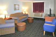 Common Space Econo Lodge Inn and Suites