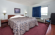 Kamar Tidur 7 Super 8 by Wyndham Waterloo