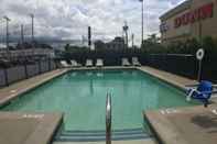 Swimming Pool Super 8 by Wyndham Niagara Falls NY