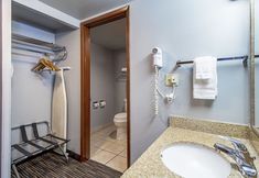 Phòng tắm bên trong 4 Quality Inn Olympia Near State Capital