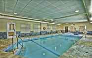 Swimming Pool 4 Humphry Inn & Suites