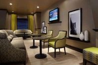 Ruang Umum Hampton Inn & Suites by Hilton Montreal-Dorval