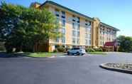 Exterior 2 Quality Inn & Suites Bensalem