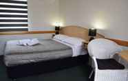 Phòng ngủ 3 Warwick Vines Motel