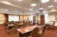 Functional Hall Hyatt Place Chantilly Dulles Airport-South