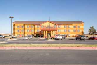 Bangunan 4 Quality Inn & Suites MidAmerica Industrial Park Area