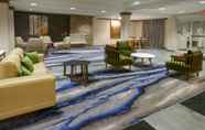 Lobi 6 Fairfield Inn & Suites by Marriott Hazleton