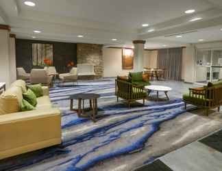 Lobi 2 Fairfield Inn & Suites by Marriott Hazleton