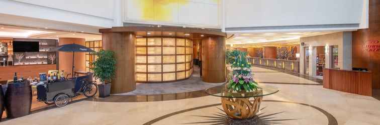 ล็อบบี้ Crowne Plaza Zhuhai City Center, an IHG Hotel