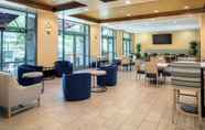 Restoran 5 Embassy Suites by Hilton Sacramento Riverfront Promenade