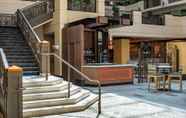 Lobi 4 Embassy Suites by Hilton Sacramento Riverfront Promenade