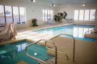 Swimming Pool SureStay Plus Hotel by Best Western Cheyenne